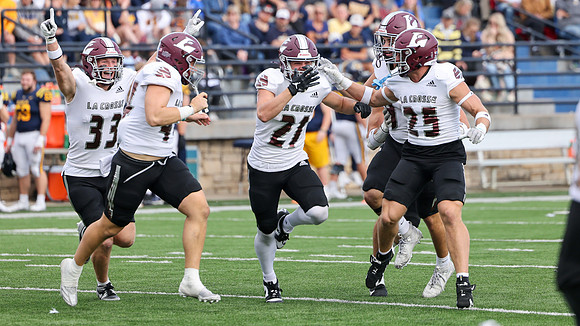 25 Aaron Schmitz (14)