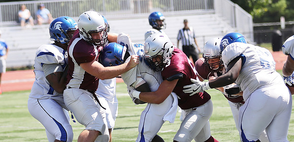 3 UWL 2018 Pre Season Scrmmage vs. U of Dubuque  (198)