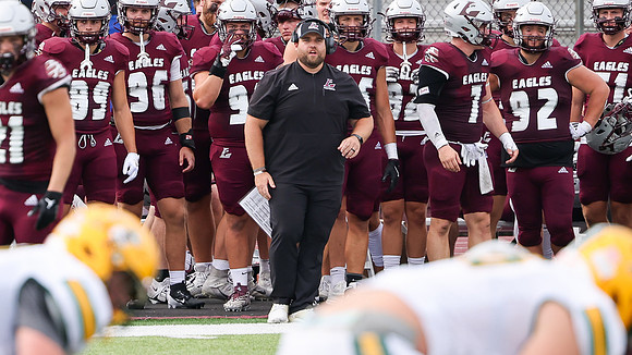 Coach Mitchell Collicott (6)