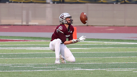 6 Zach Watson (9)