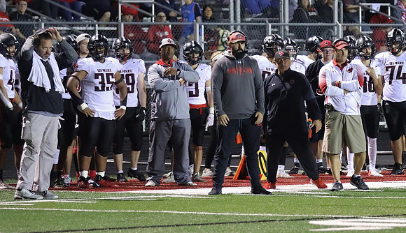 Coach George Grays (4)