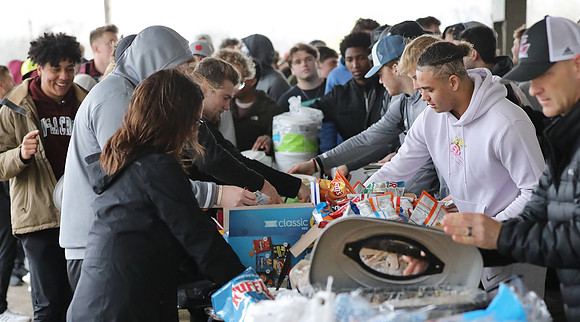 5-1-22 Spring Football Picnic 2022 (27)