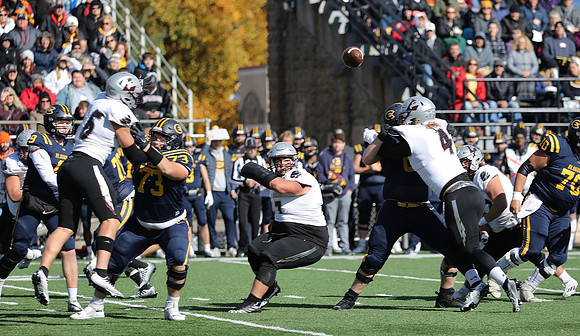 10-15-22 vs. UW Eau Claire  (16)