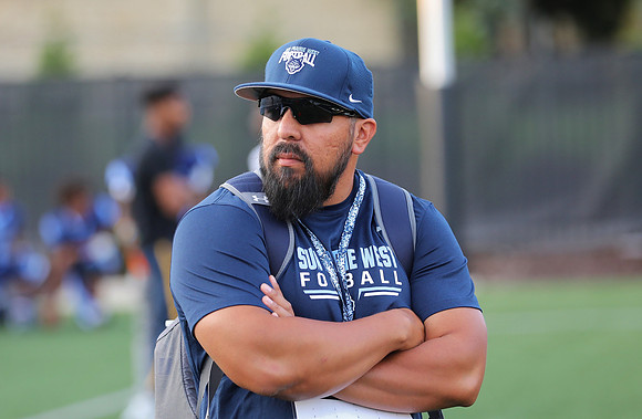 Coach Benito Alverado  (5)