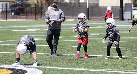 4th Grade A vs. 4th Grade D  (27)