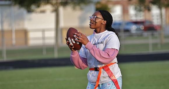 9-26-22 Powderpuff - Homecoming Week  (43)