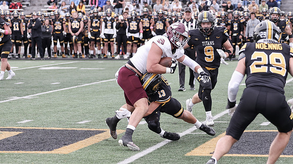 10-12-24 EAGLES vs. UW Oshkosh (34)