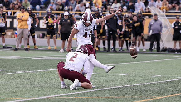 10-12-24 EAGLES vs. UW Oshkosh (44)
