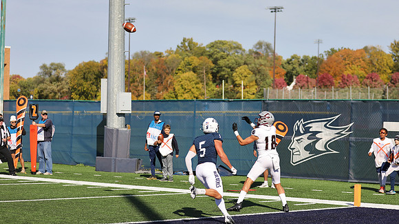 10-8-22 vs. UW Stout  (224)