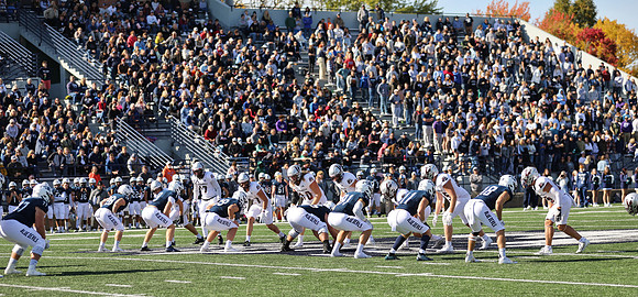 10-8-22 vs. UW Stout  (168)
