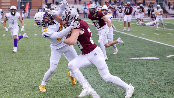 11-16-24 EAGLES vs. UW Stevens Point (30)