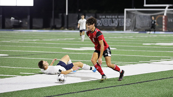 8 Landon Holmen (24)
