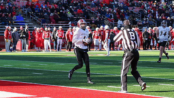 6 Zach Watson (3)