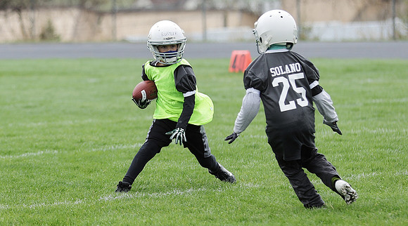 4-11-21 4th Grade A vs. 4th Grade B  (85)