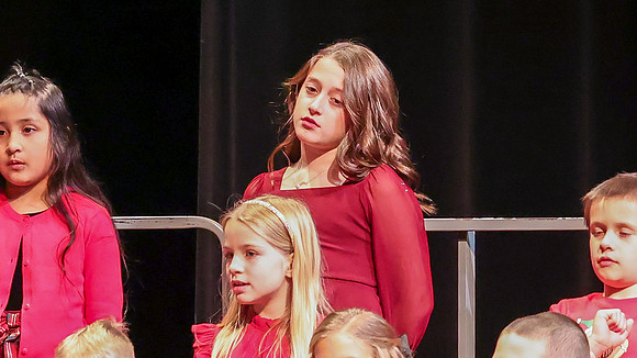 12 -9-24 Kyla School Winter Concert (33)
