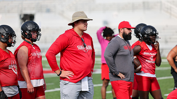 Coach Cormac Sampson (1)