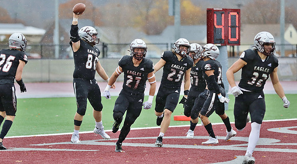 37 Ben Michalowski (16)