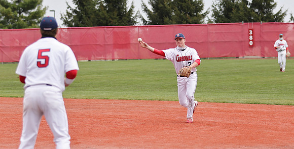 2 Davis Hamilton (24)