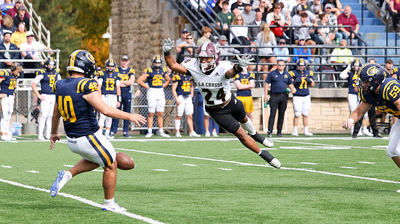 24 Brennan Goralski (23)