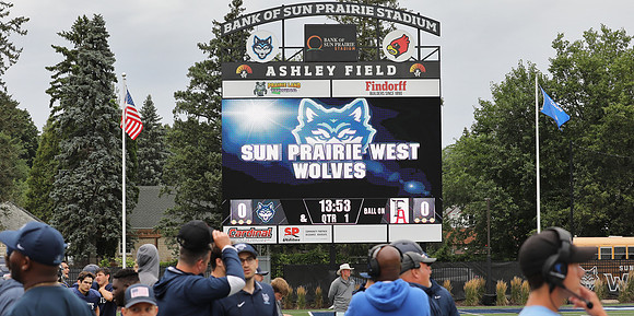 8-12-22 Sun Prairie West  Varsity Football Scrimmage vs. Fort Atkinson  (159)