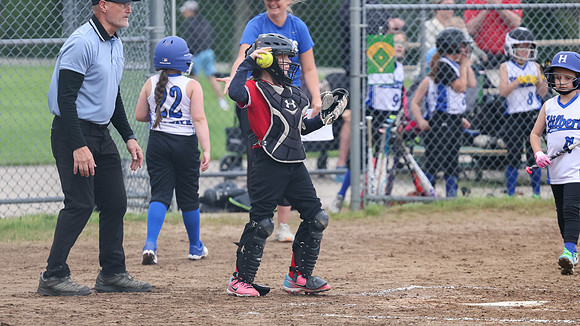 5-21-24 Ariella Baseball Game  (56)