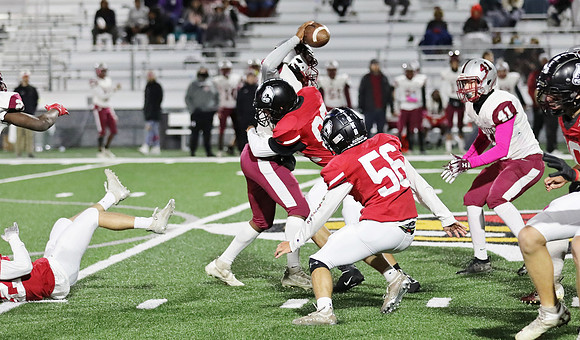 82 Evan Bailey (24)