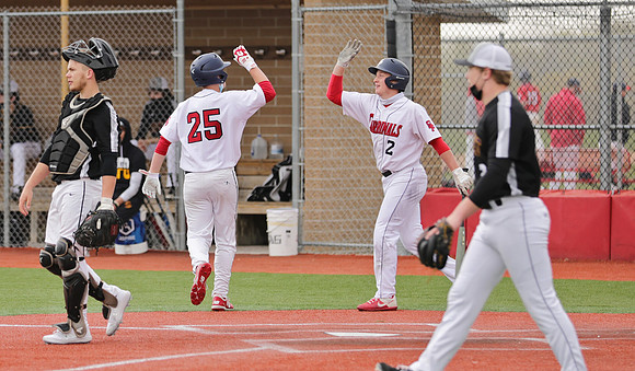2 Davis Hamilton (32)