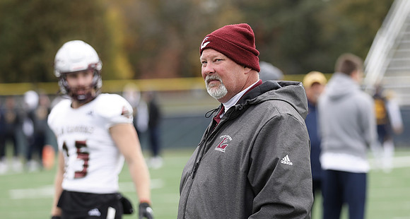 Coach Jon Larson  (3)