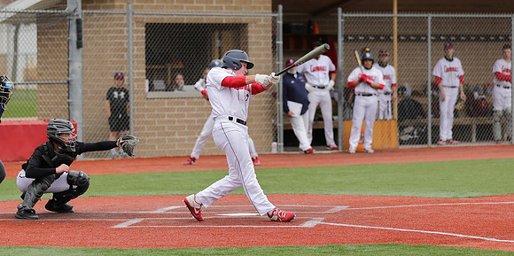 2 Davis Hamilton (28)