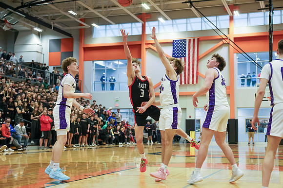 VARSITY Sectional Final vs. Waunakee (70)
