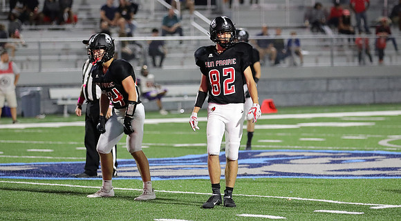 82 Evan Bailey (9)