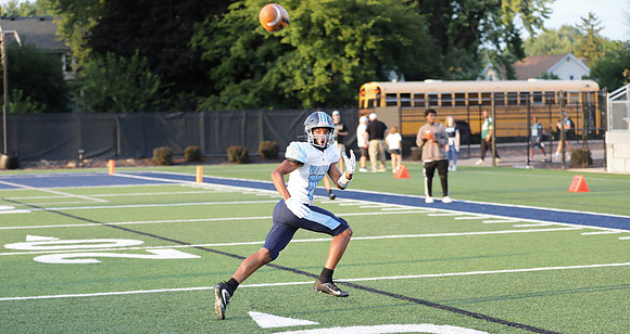 19 Daniel Wilson  (3)