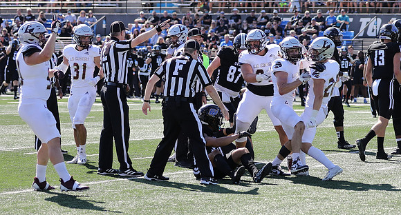 5 Elijah Alt  (32)