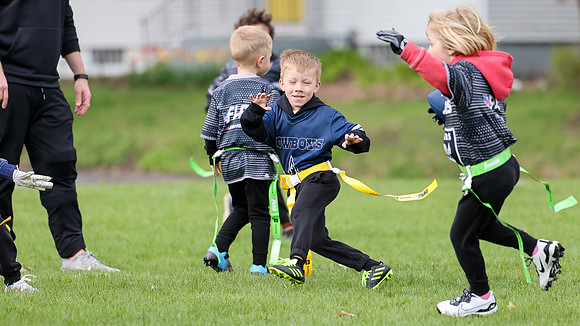 5-3-25 James V Flag Football (25)