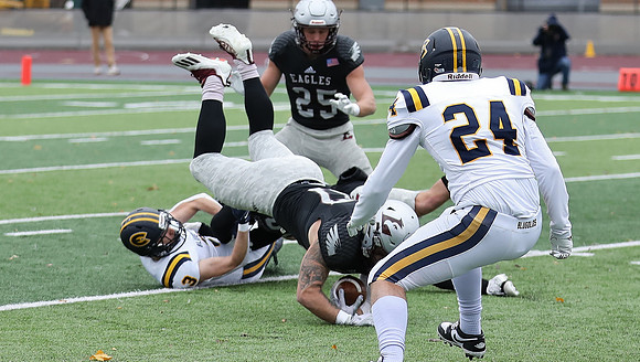 37 Ben Michalowski (25)