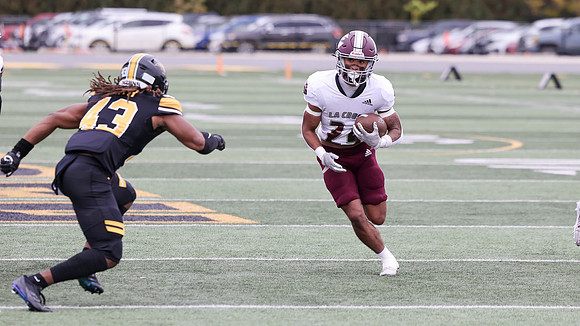 24 Najeh Mitchell (8)