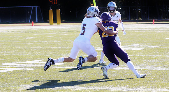 10-30-21 vs. UW Stevens Point  (8)