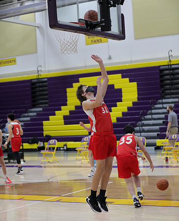 Freshman Red vs. Oconomowoc 2-6-21 (60)