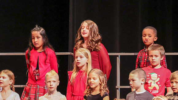 12 -9-24 Kyla School Winter Concert (35)