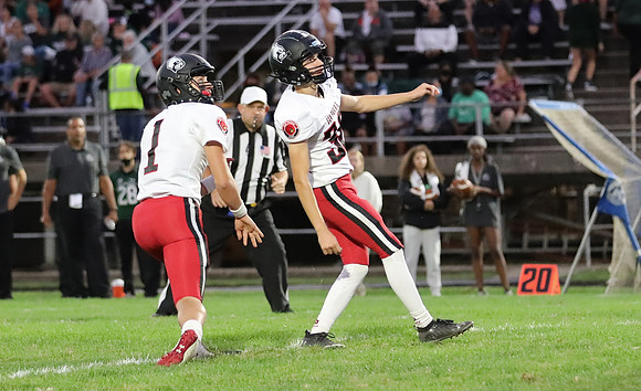 38 Trevor Schulz (8)