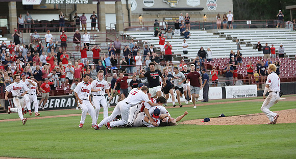 12 Sam Ostrenga (44)