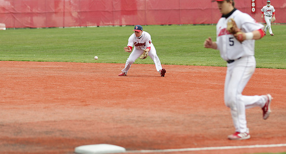 2 Davis Hamilton (22)