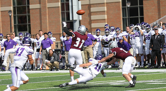 37 Ben Michalowski (7)