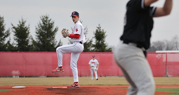 9 Evan Richmond  (13)