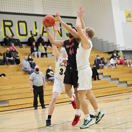 44 Austin Knade 2021 vs. East Troy  (8)