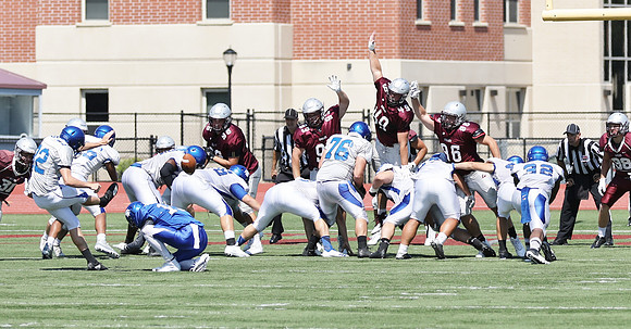 3 UWL 2018 Pre Season Scrmmage vs. U of Dubuque  (46)
