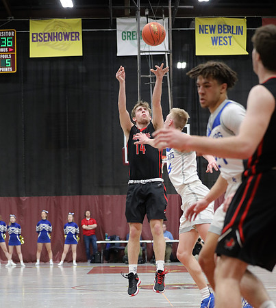 14 Ben Olson  (110)