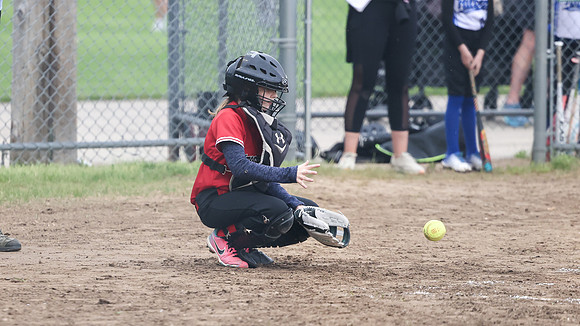 5-21-24 Ariella Baseball Game  (51)