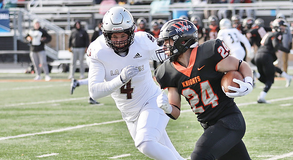11-19-22 Playoff Round 1 vs. Wartburg College (27)