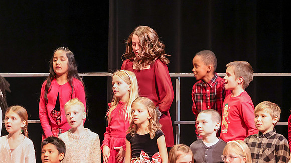 12 -9-24 Kyla School Winter Concert (70)